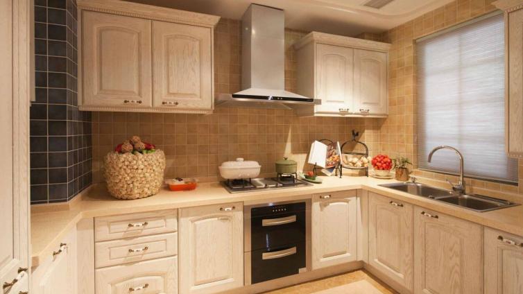 用杨公风水理论教你厨房布局与灶口选择