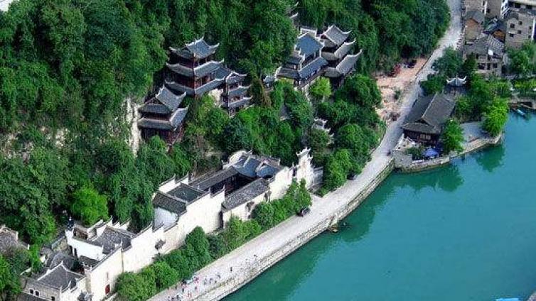 山管人丁水管财，旺财运的风水标准是什么？